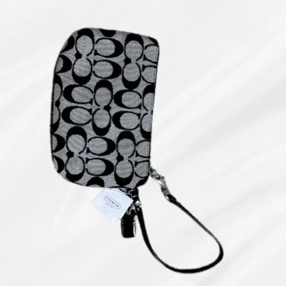 Coach Signature Canvas Wristlet New with Tags - Picture 2 of 3
